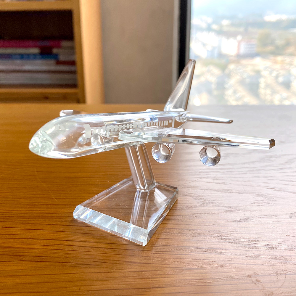 Figurine d'avion mignon en cri - Paper Weight Crystal avis et prix